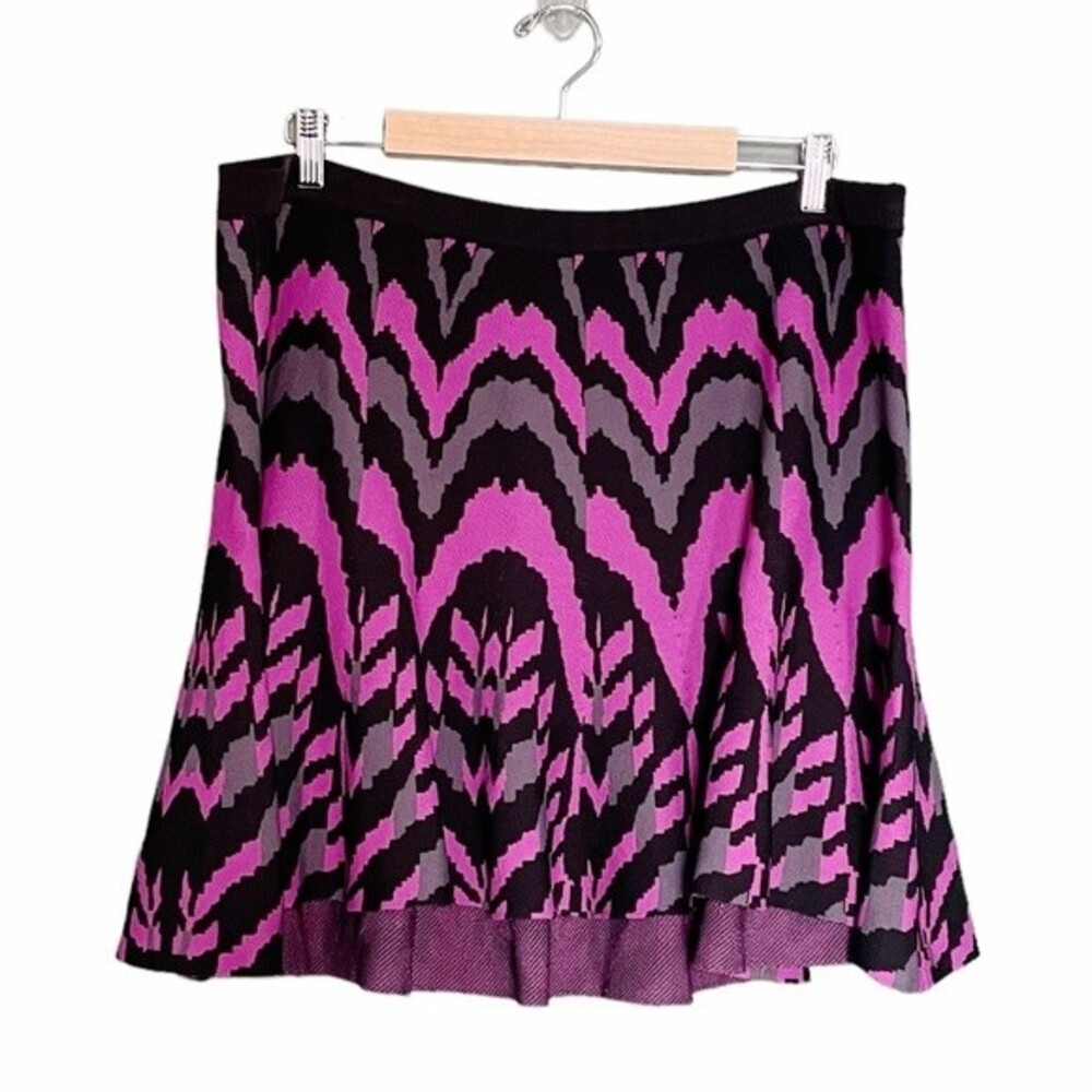 NWT Torrid Sweater Knit Skater Skirt Purple Pink Black Ikat Print Size 2X NEW